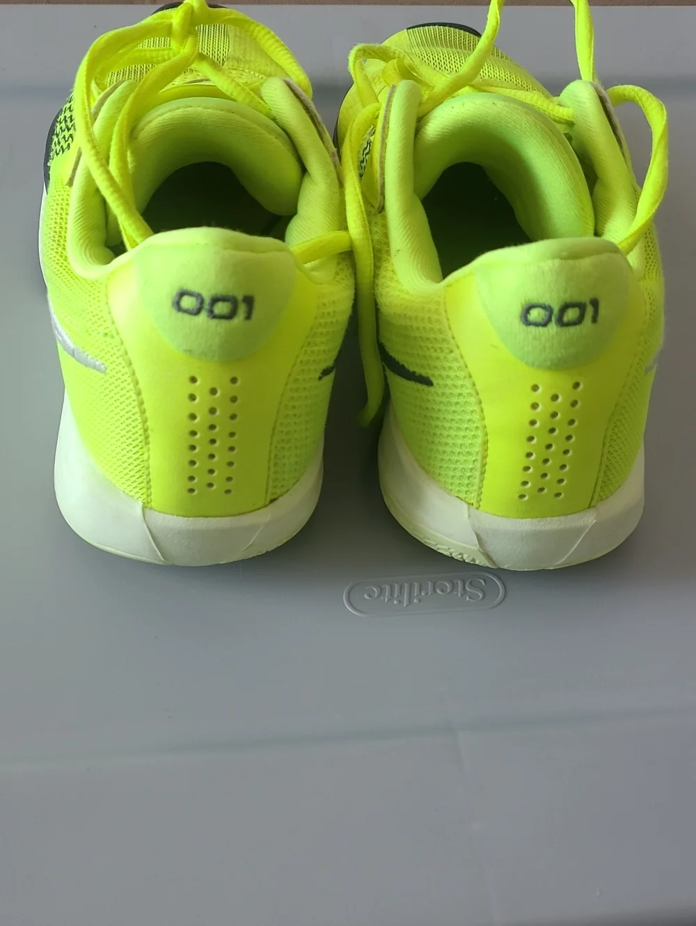 Nike GT Academy Neon Yellow and Black Athletic Sneakers Size 7.5